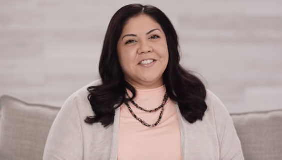 Découvrez l'histoire de Farrah